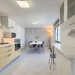Prázdninový dům Tijan By Interhome