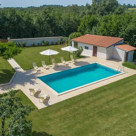 Holiday home Tijan By Interhome