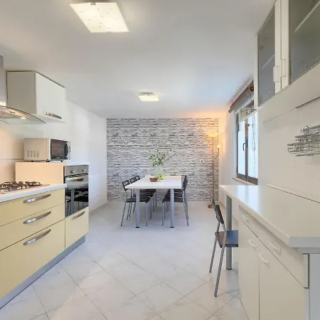 Holiday home Tijan By Interhome